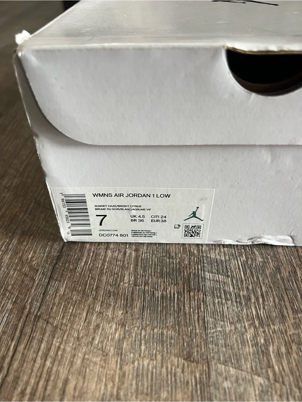 Jordan soft peach